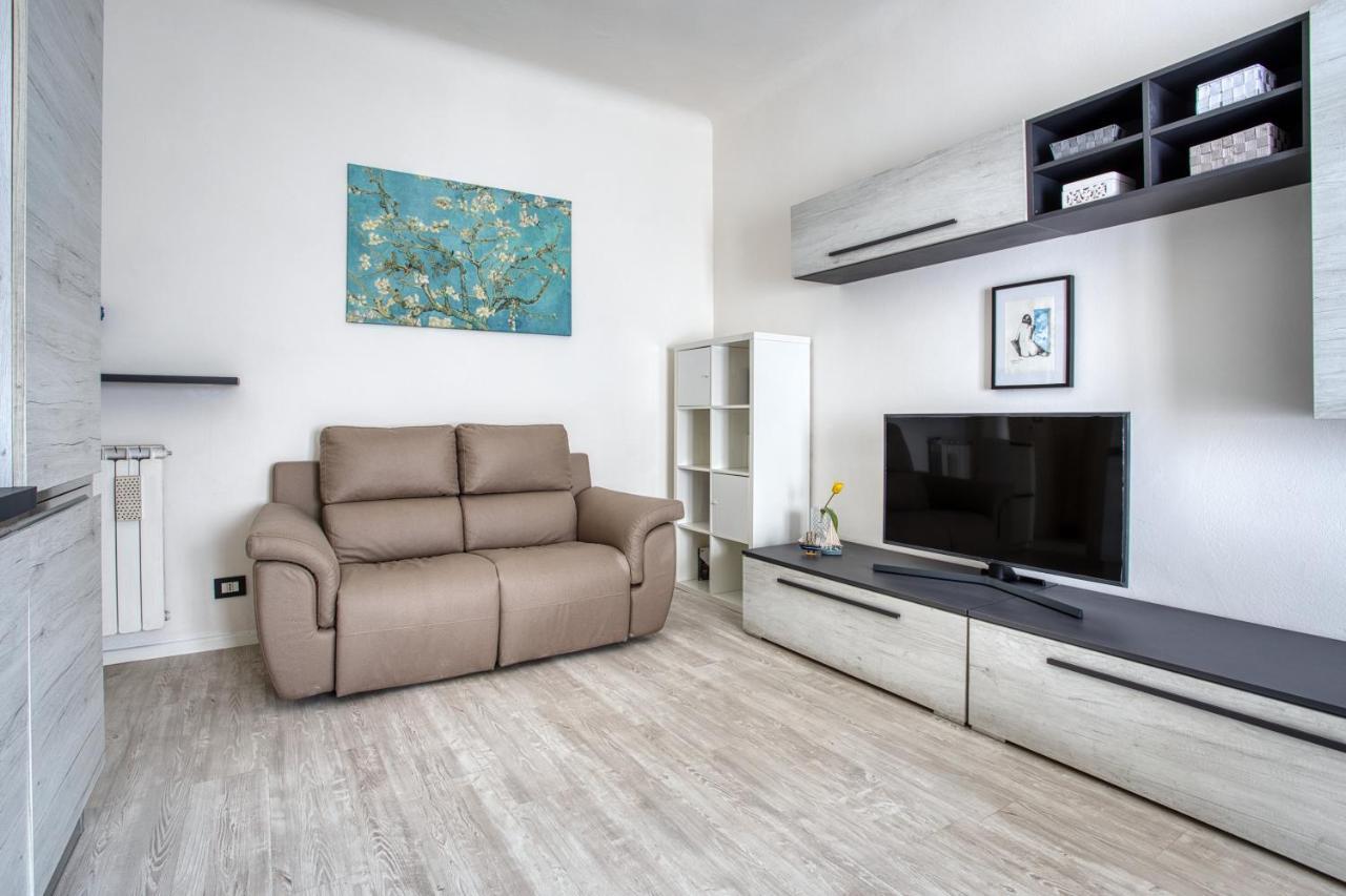 Joivy Chic 1 Bed Flat Apartment Милано Екстериор снимка